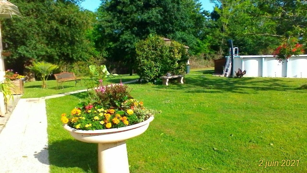 Le Clos Des Palombes Wifi Climatisation Saint-Pierre-du-Mont  Exterior photo