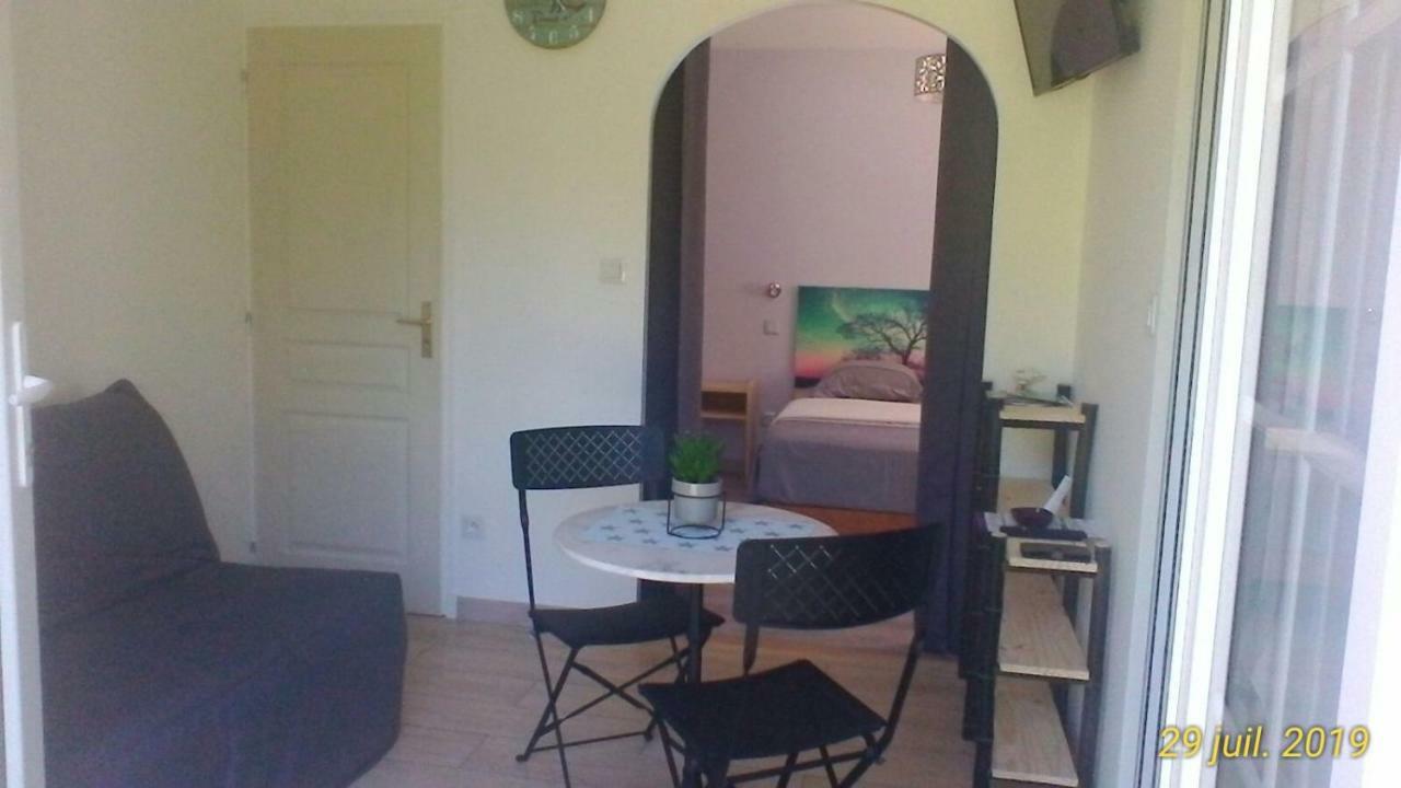 Le Clos Des Palombes Wifi Climatisation Saint-Pierre-du-Mont  Exterior photo