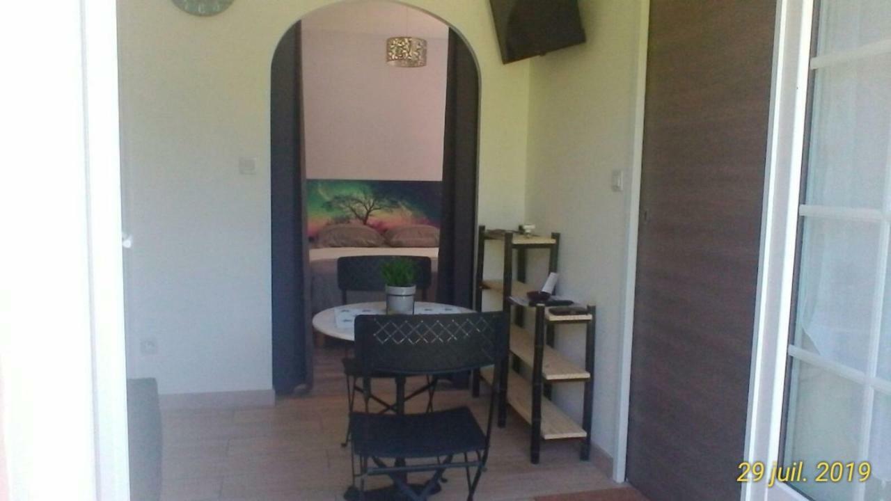 Le Clos Des Palombes Wifi Climatisation Saint-Pierre-du-Mont  Exterior photo